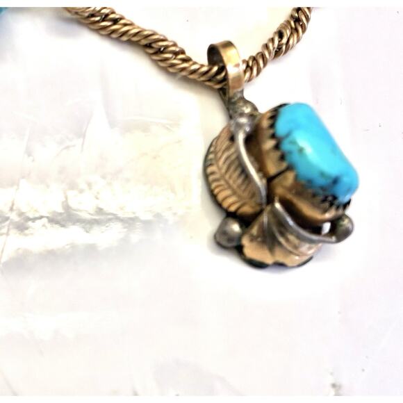 LUCY CALLADITTO Native American Navajo Sterling Turquoise Pendant Necklace - Picture 6 of 10